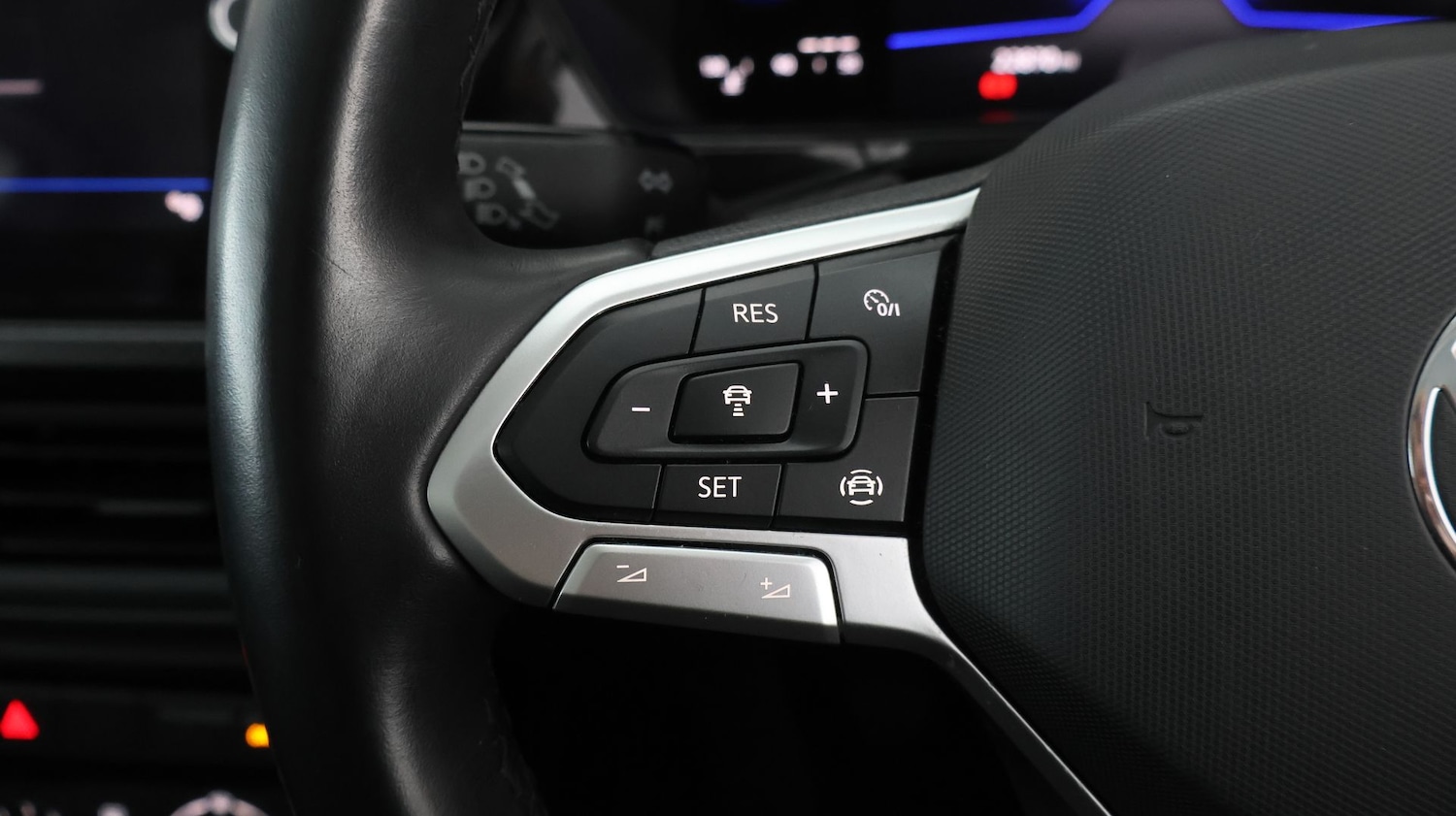 Used Volkswagen T-Cross 2022 for sale - 77289323: Photo 21