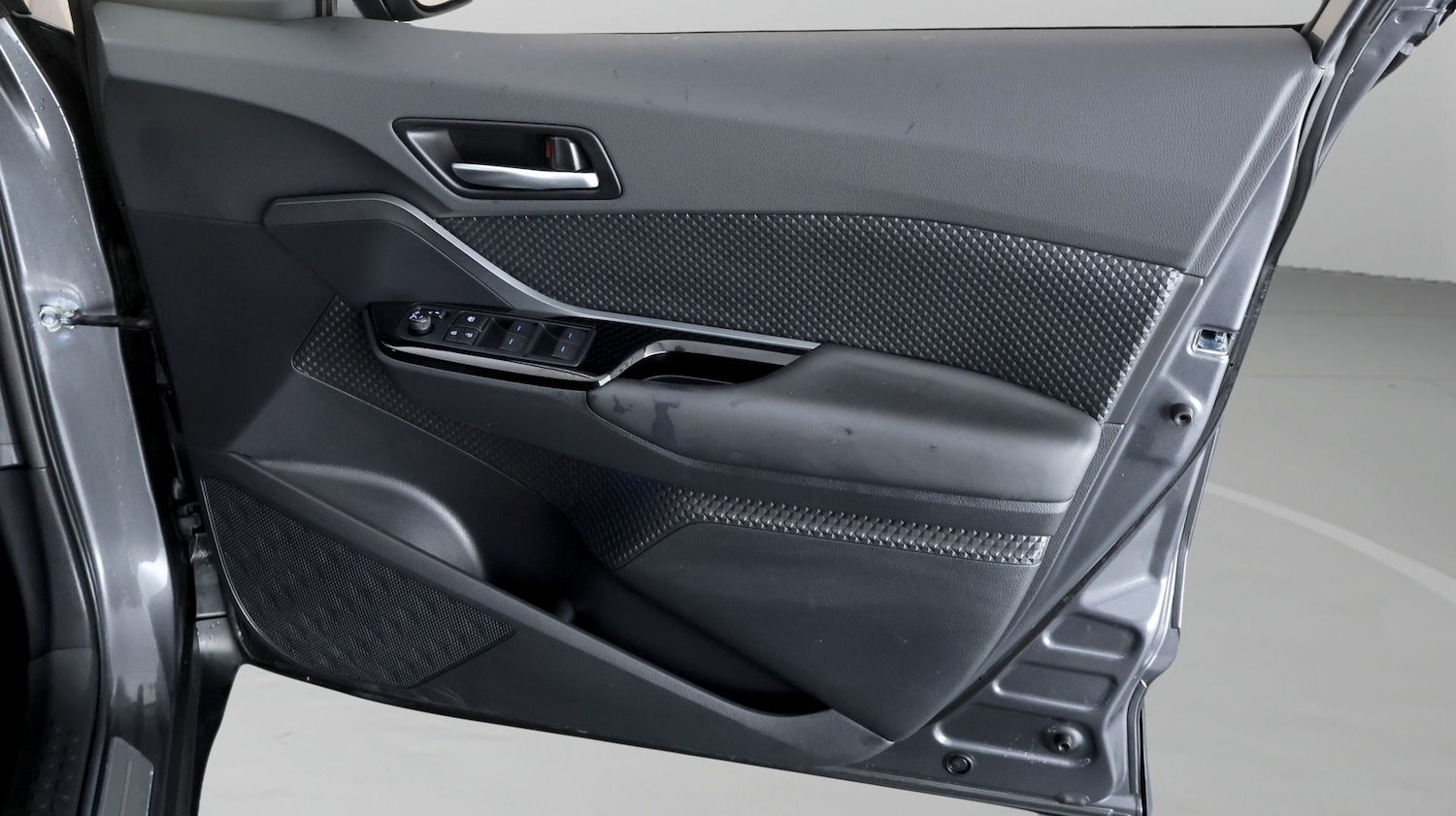 Used Toyota C-HR 2022 for sale - 77289325: Photo 15