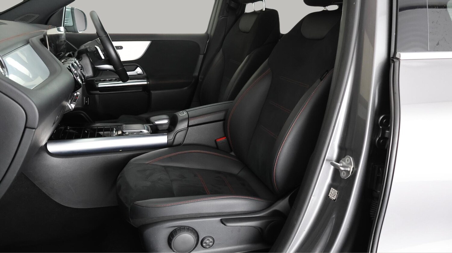 Used Mercedes-Benz EQA 2022 for sale - 76060900: Photo 20