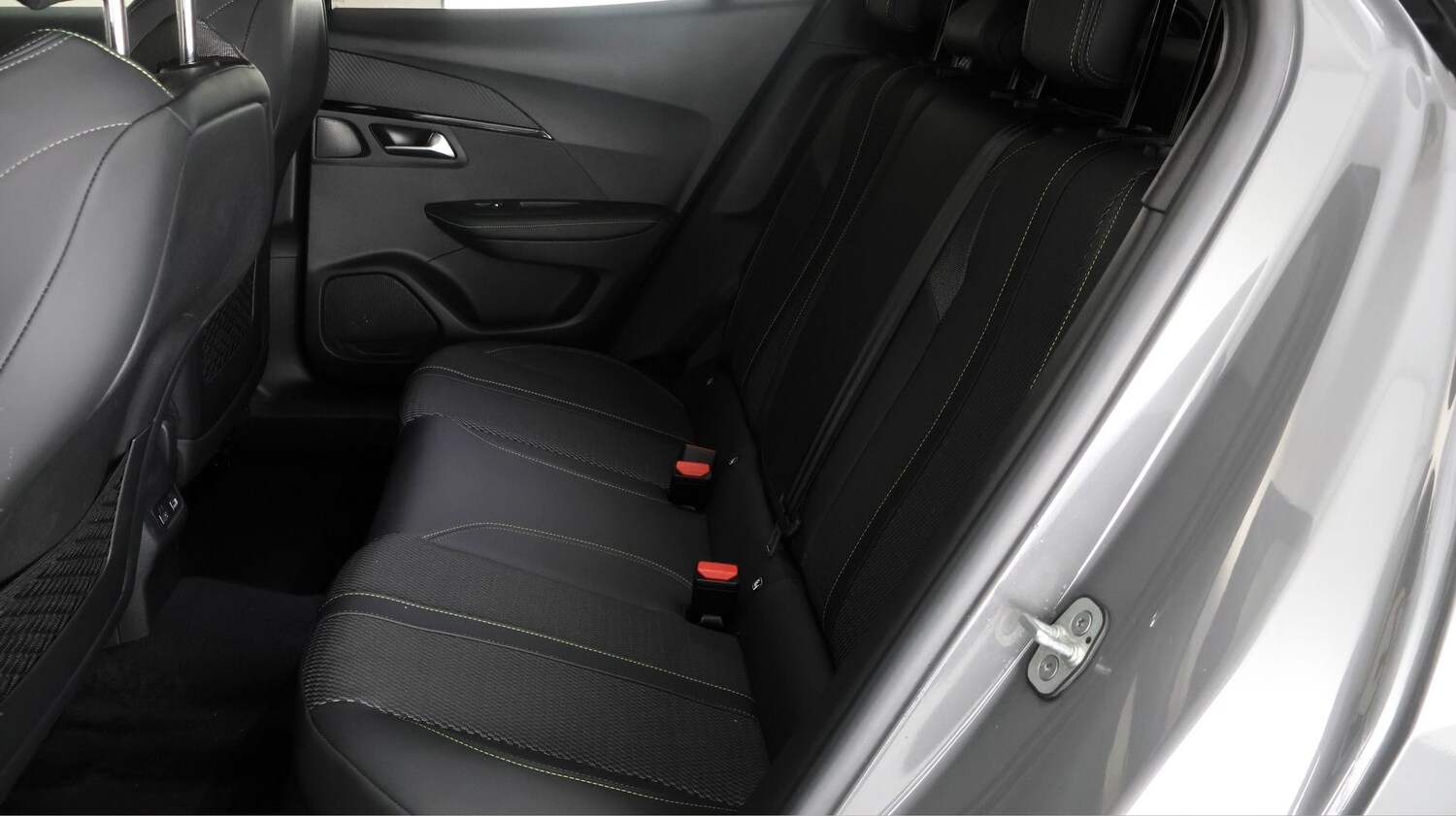 Used Peugeot 2008 2023 for sale - 78053211: Photo 15