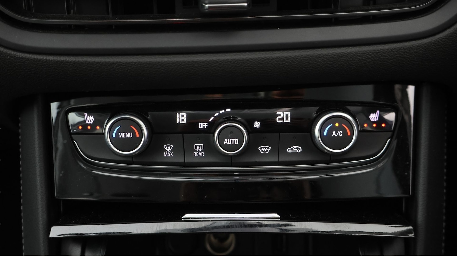 Used Vauxhall Grandland 2023 for sale - 78166849: Photo 11