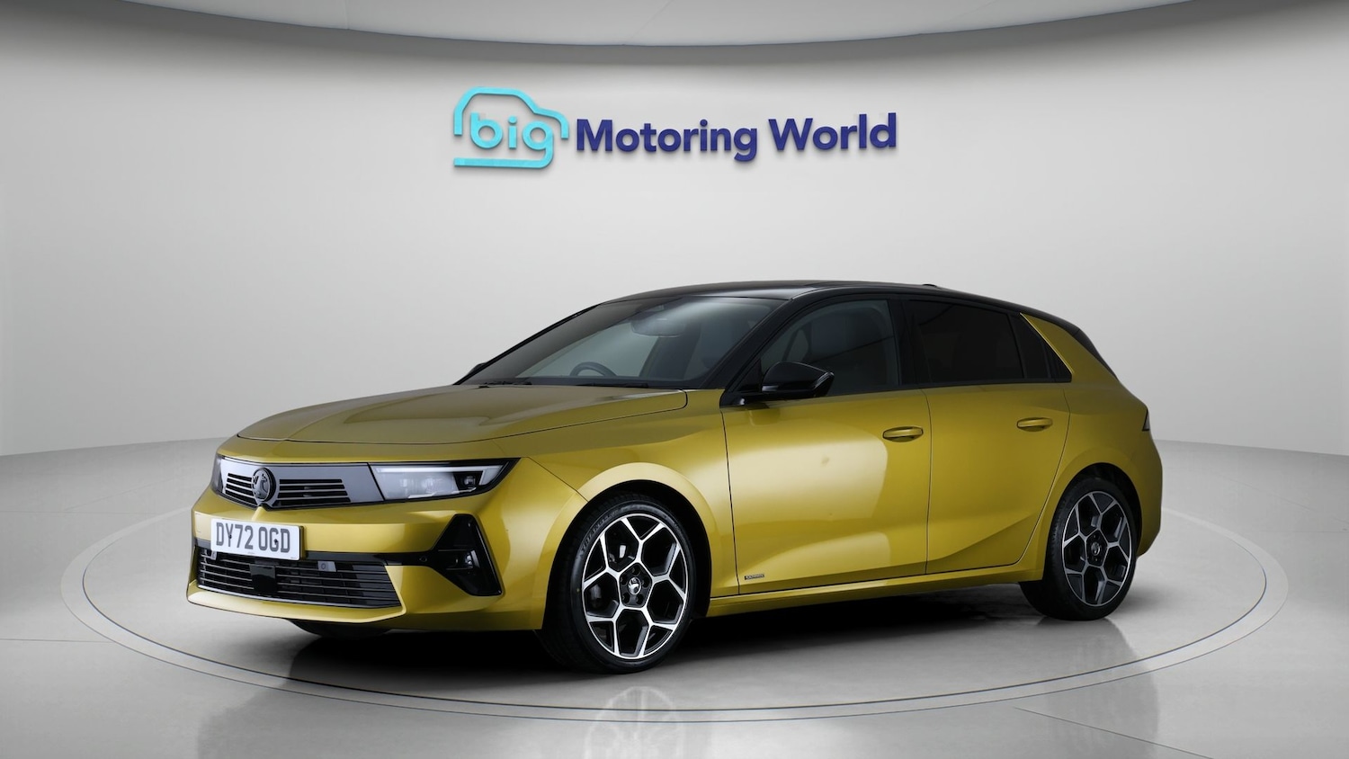 Used Vauxhall Astra 2023 for sale - 77968471: Photo 3