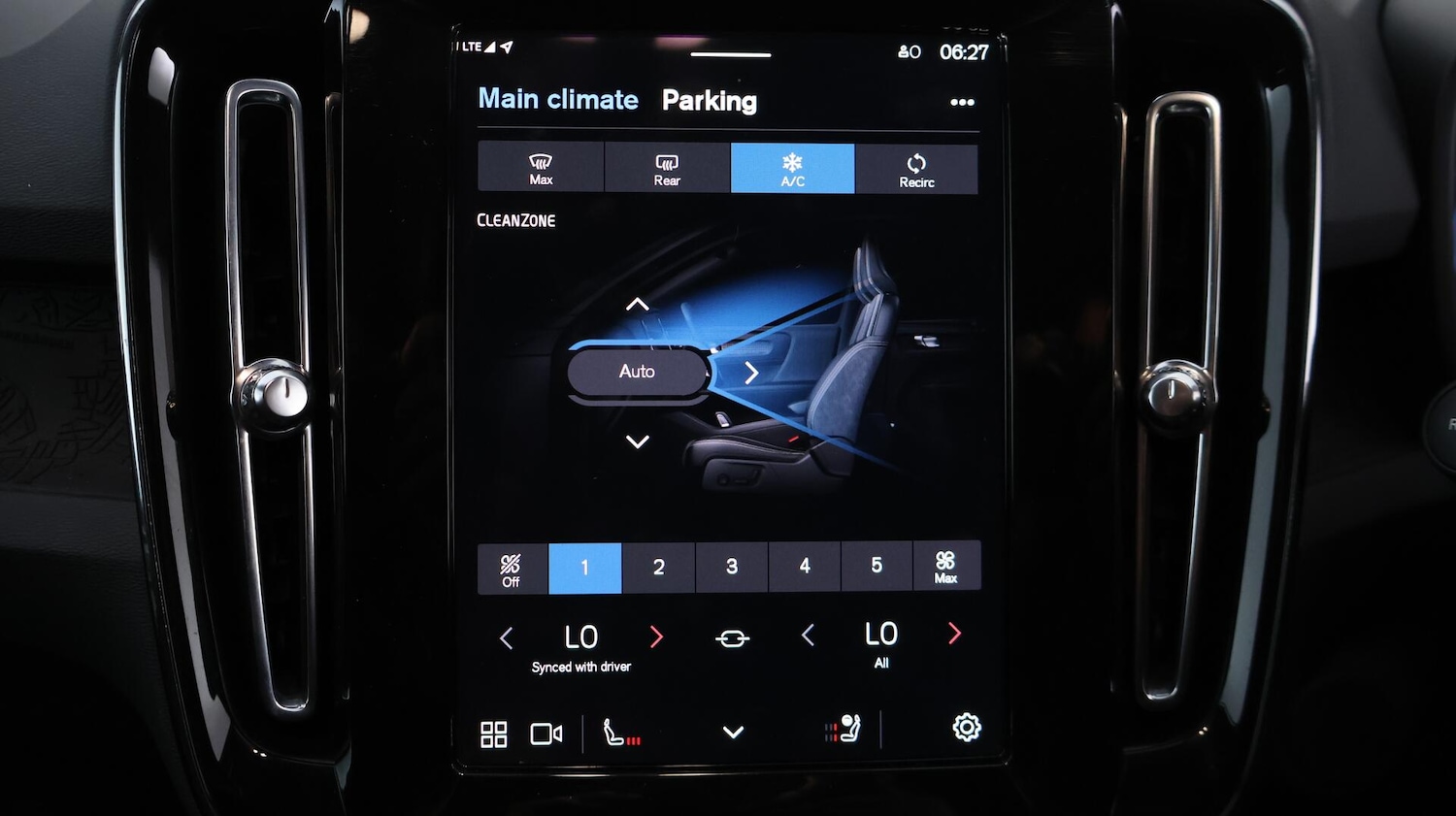 Used Volvo XC40 2023 for sale - 76499578: Photo 12