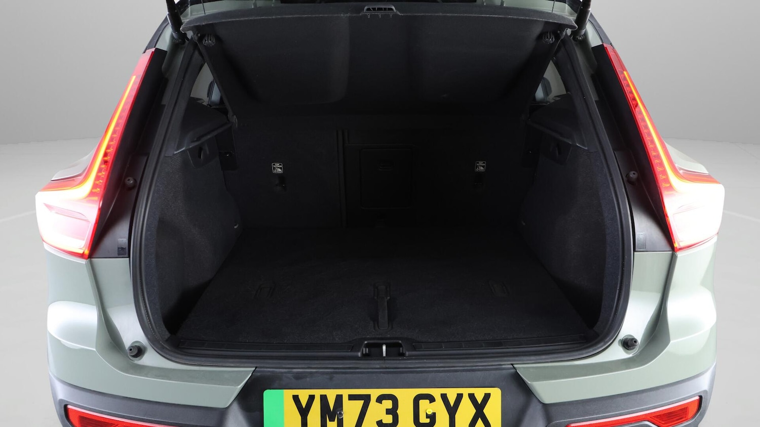 Used Volvo XC40 2023 for sale - 76499578: Photo 17