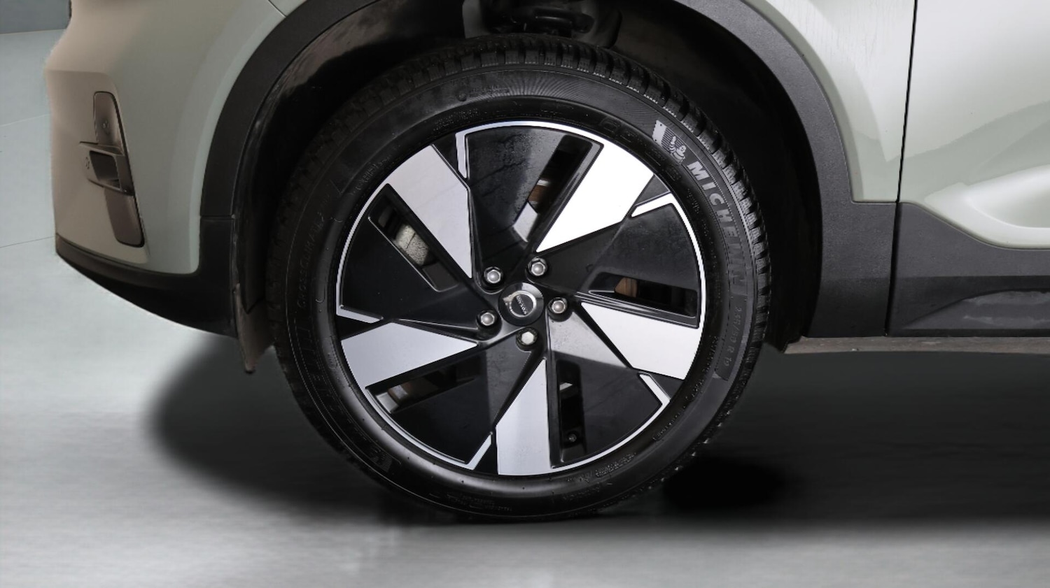 Used Volvo XC40 2023 for sale - 76499578: Photo 18