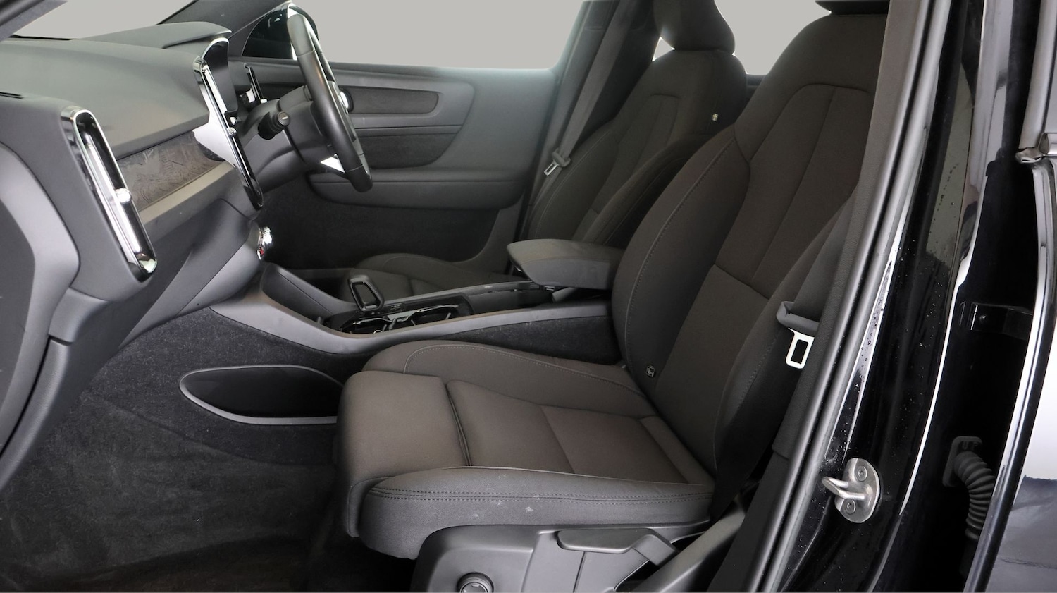 Used Volvo XC40 for sale - 77364141: Photo 13