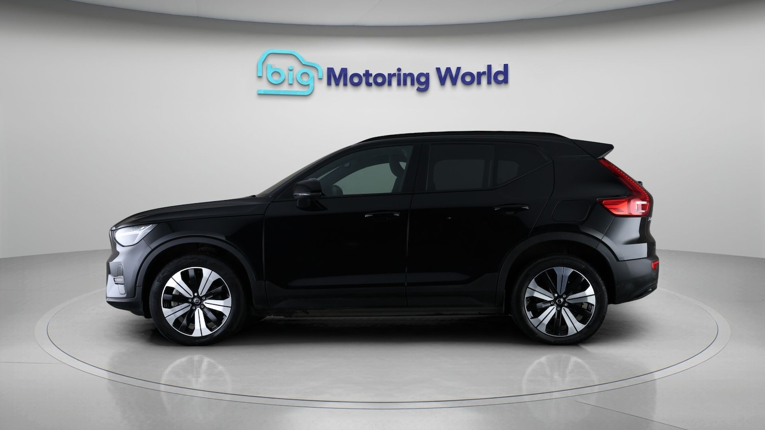 Used Volvo XC40 for sale - 77364141: Photo 4