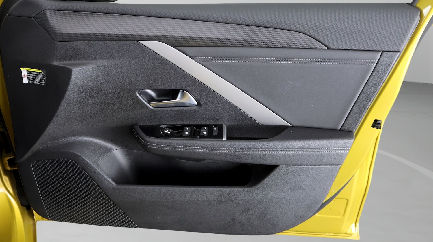 Used Vauxhall Astra 2023 for sale - 77750309: Photo 14