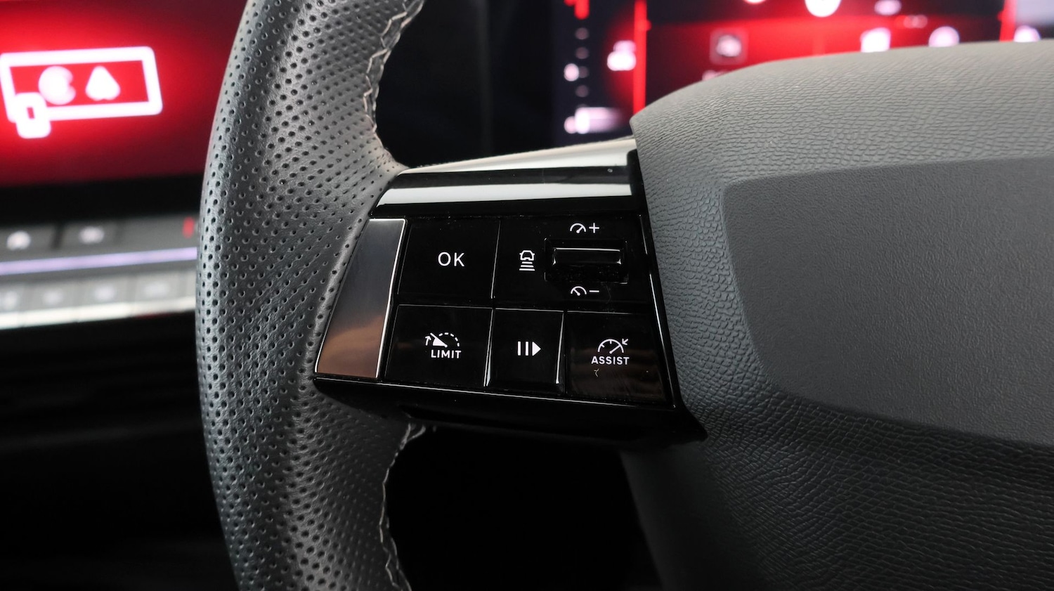 Used Vauxhall Astra 2023 for sale - 77750309: Photo 23