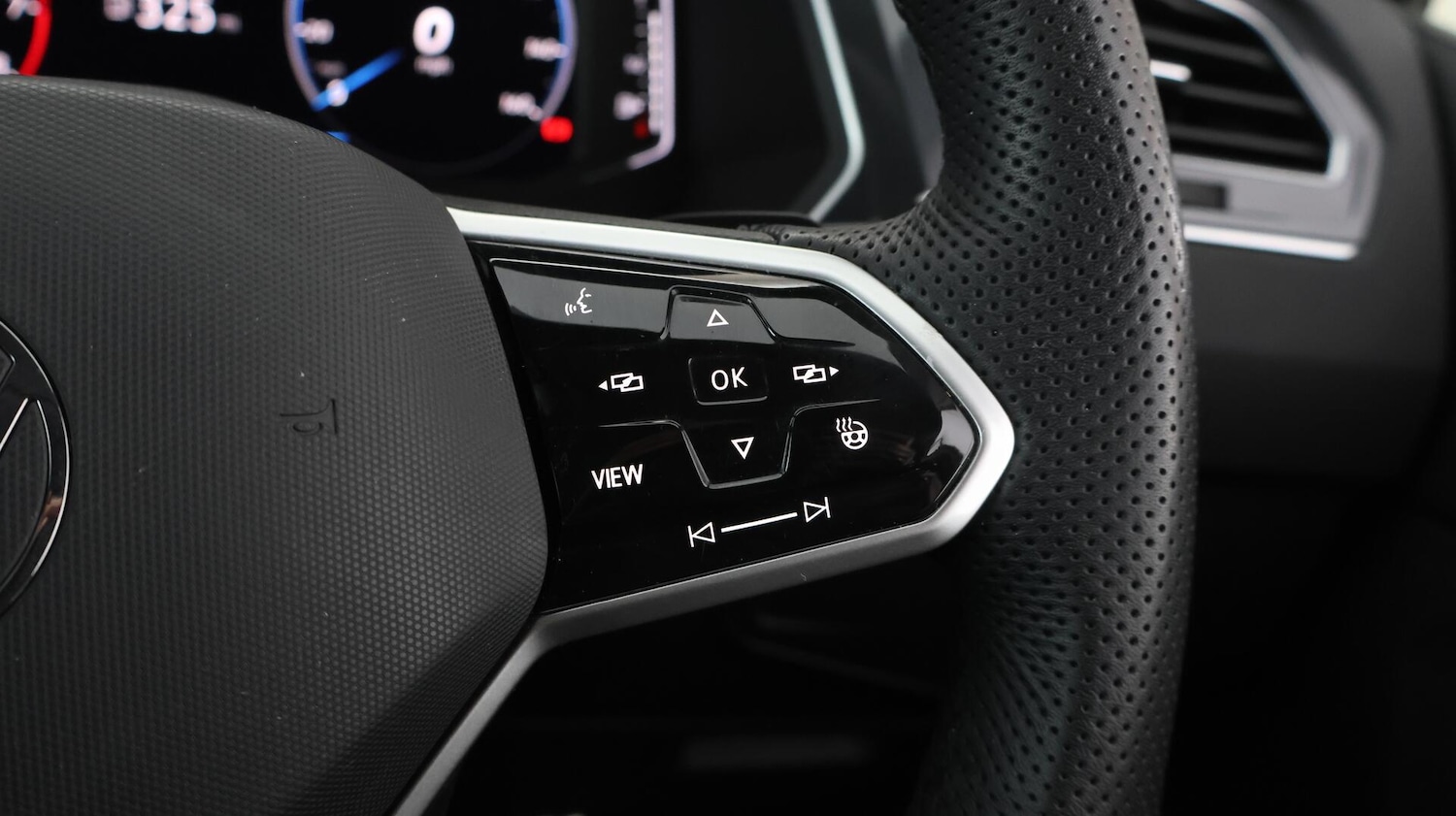 Used Volkswagen Tiguan 2021 for sale - 76282714: Photo 23