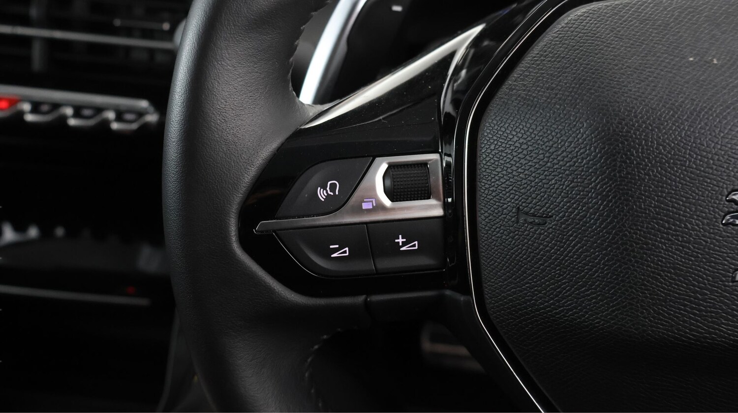 Used Peugeot 208 for sale - 77889135: Photo 22