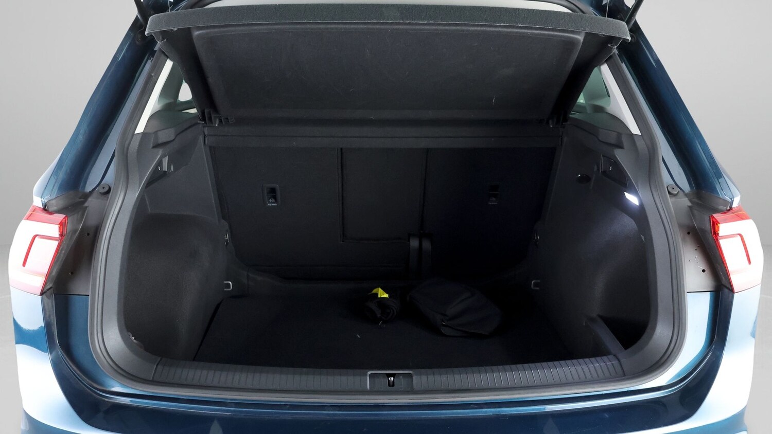 Used Volkswagen Tiguan 2022 for sale - 77204021: Photo 17