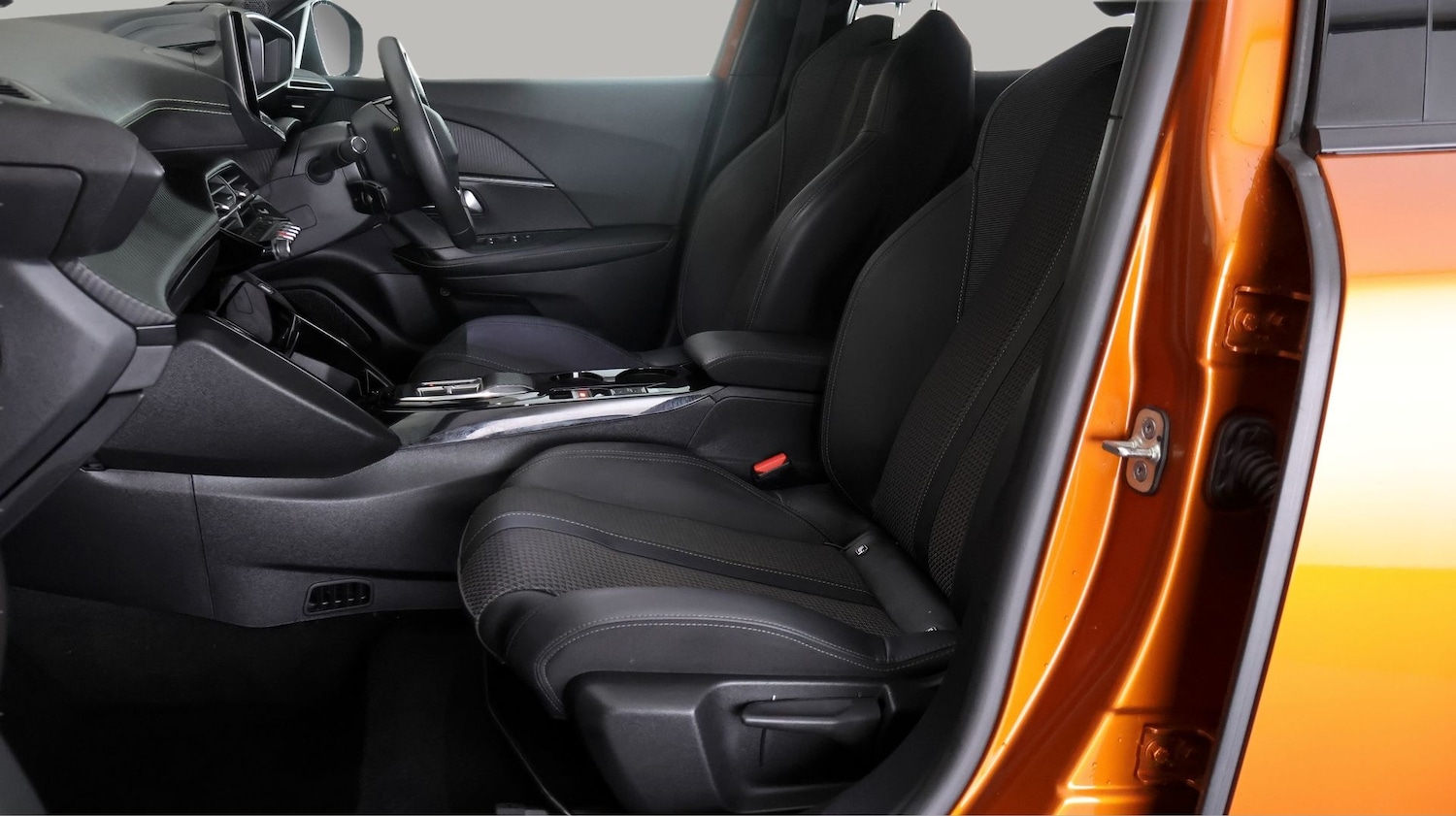 Used Peugeot 2008 2022 for sale - 77536351: Photo 14