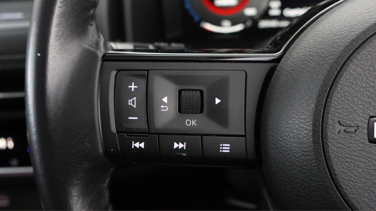 Used Nissan X-Trail 2023 for sale - 76361464: Photo 25