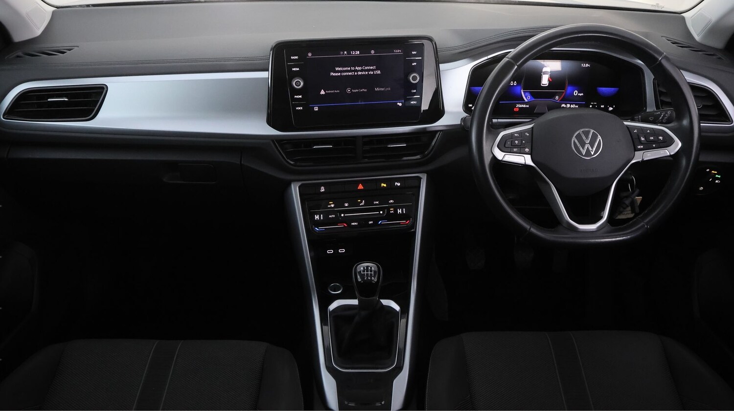 Used Volkswagen T-Roc 2023 for sale - 78028060: Photo 12