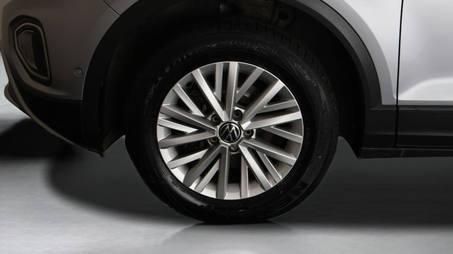 Used Volkswagen T-Roc 2023 for sale - 78028060: Photo 17