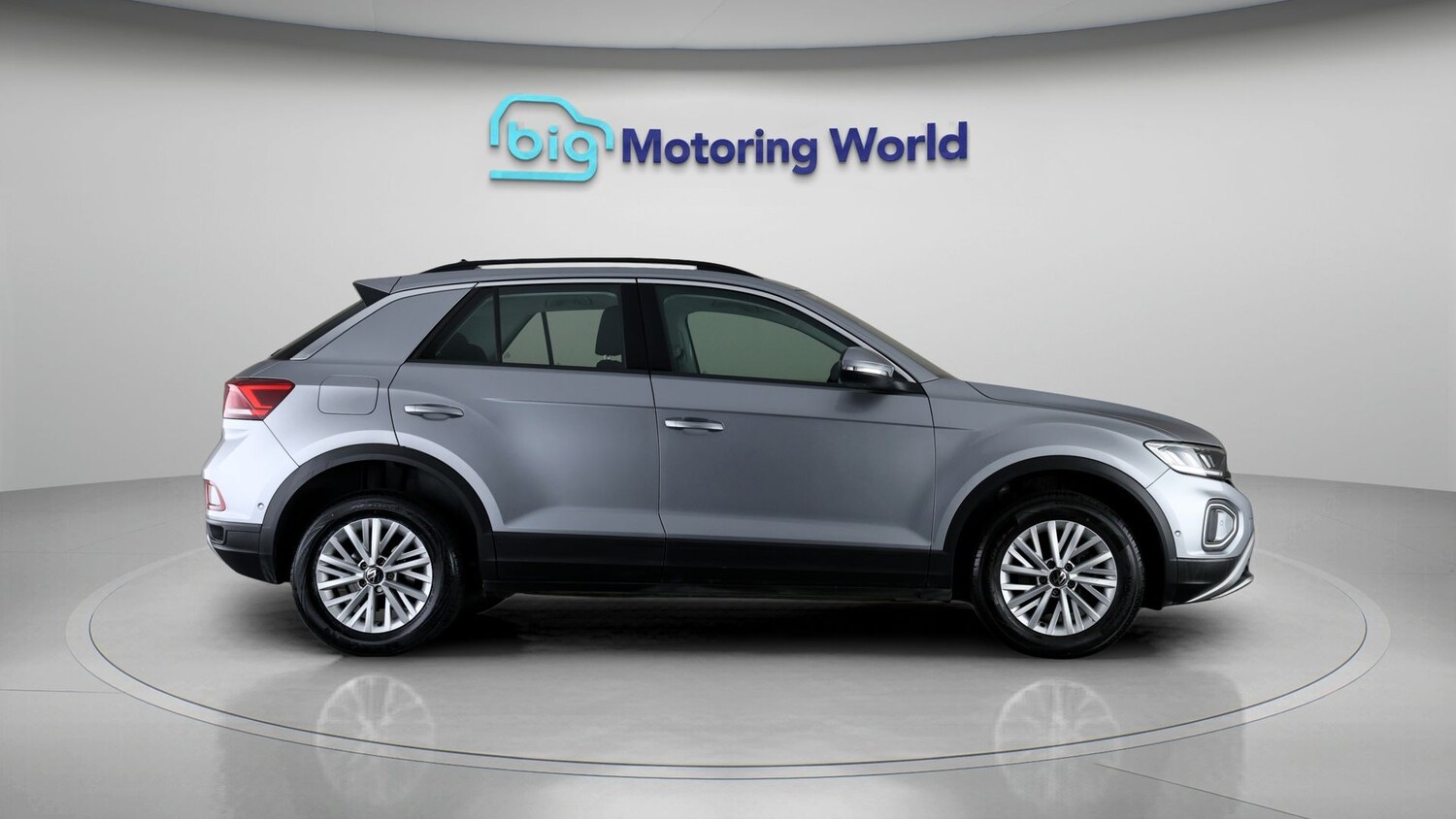 Used Volkswagen T-Roc 2023 for sale - 78028060: Photo 8