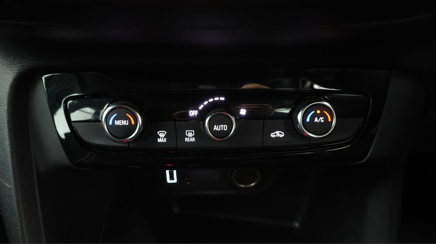 Used Vauxhall Corsa for sale - 77915506: Photo 11