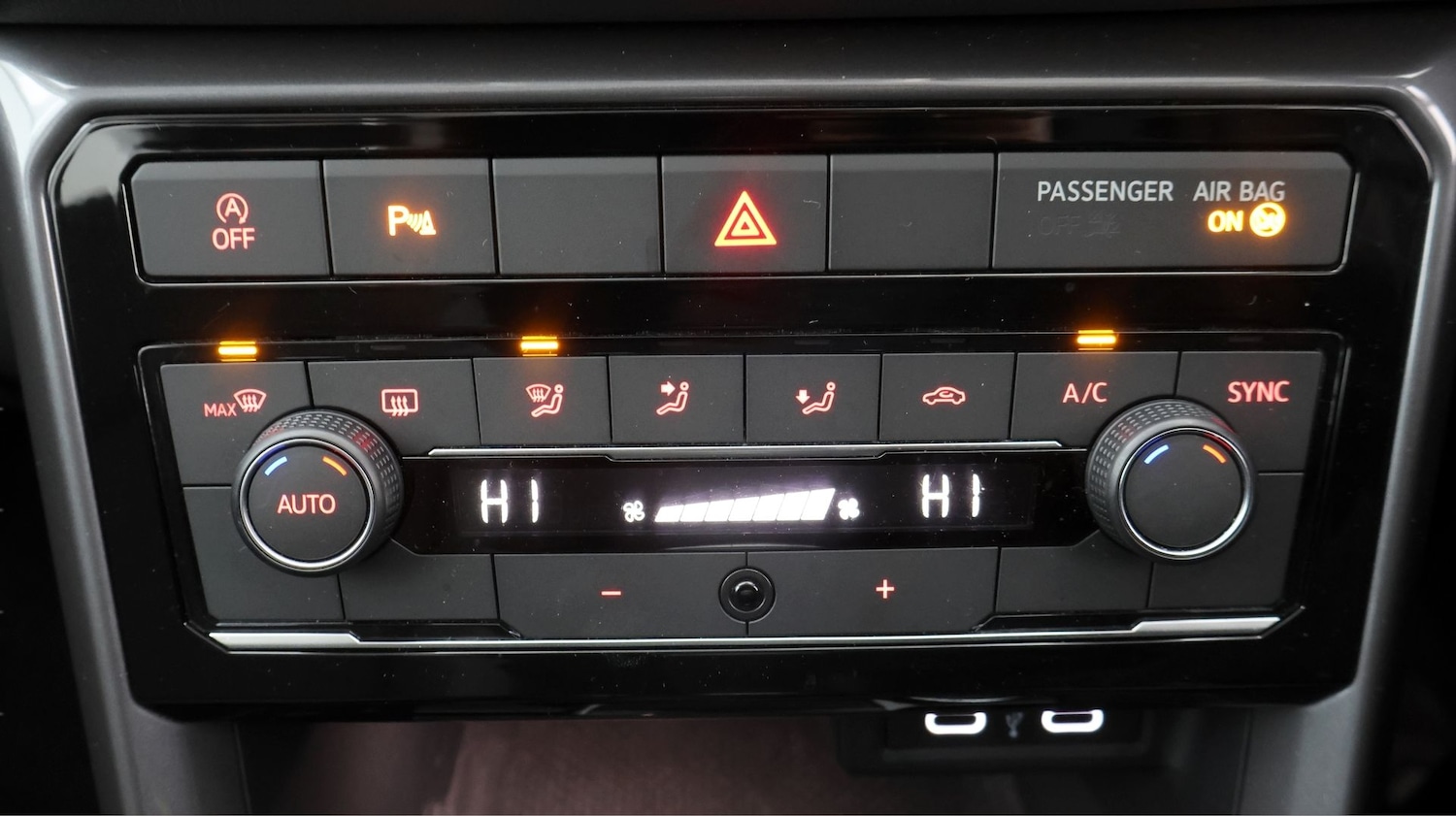 Used Volkswagen T-Cross 2021 for sale - 77312553: Photo 12