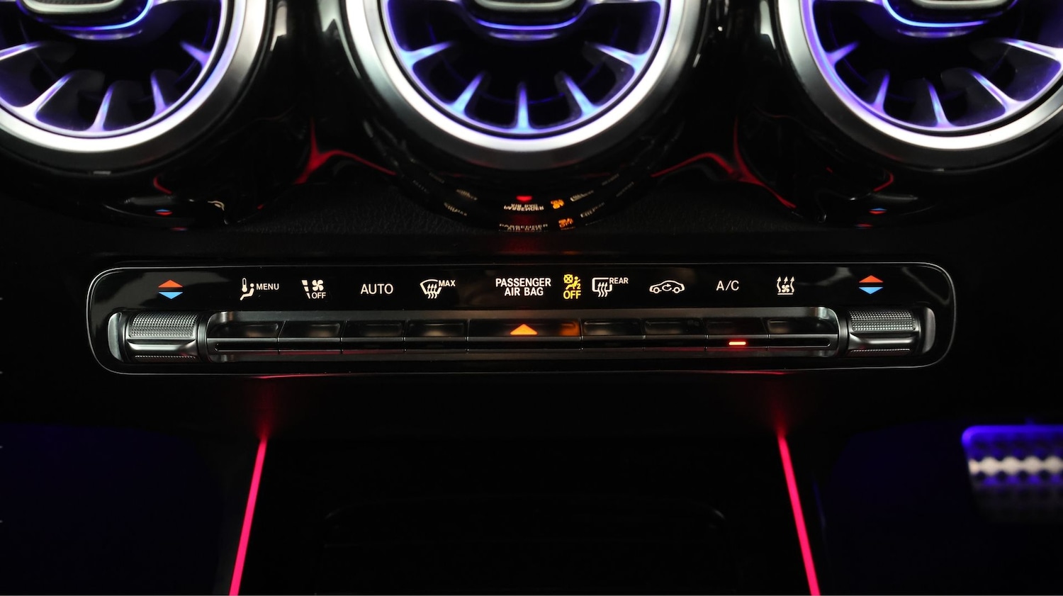 Used Mercedes-Benz EQB 2023 for sale - 78000854: Photo 11