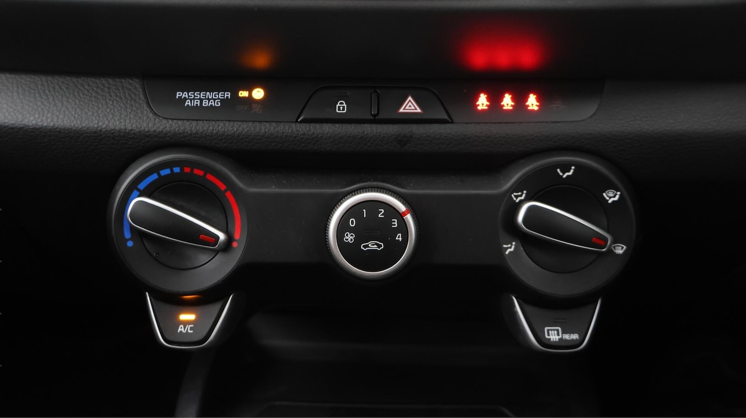 Used Kia Stonic 2022 for sale - 76659101: Photo 12