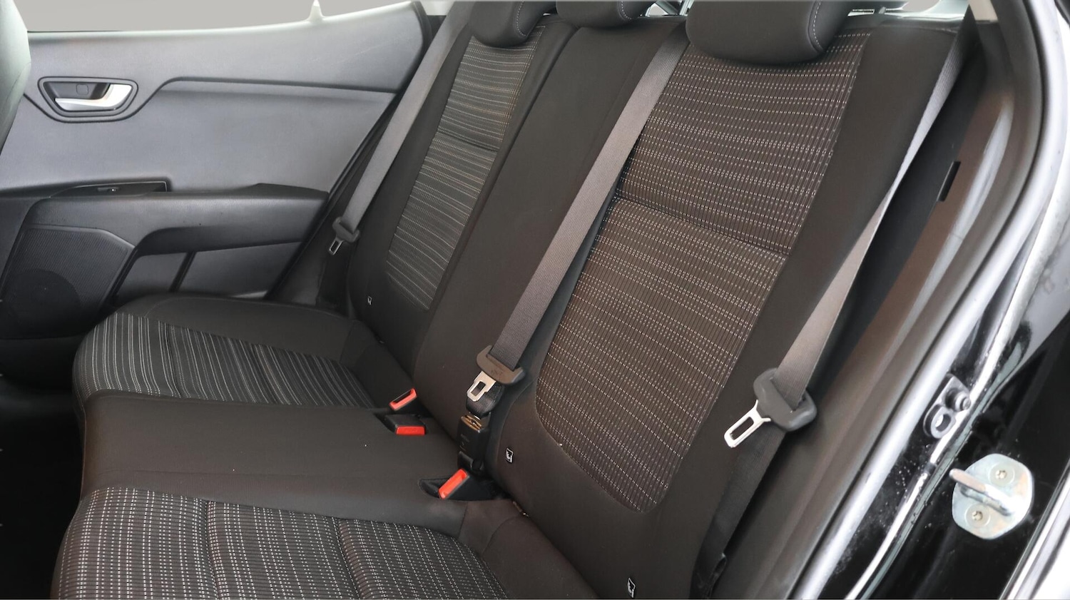 Used Kia Stonic 2022 for sale - 76659101: Photo 16