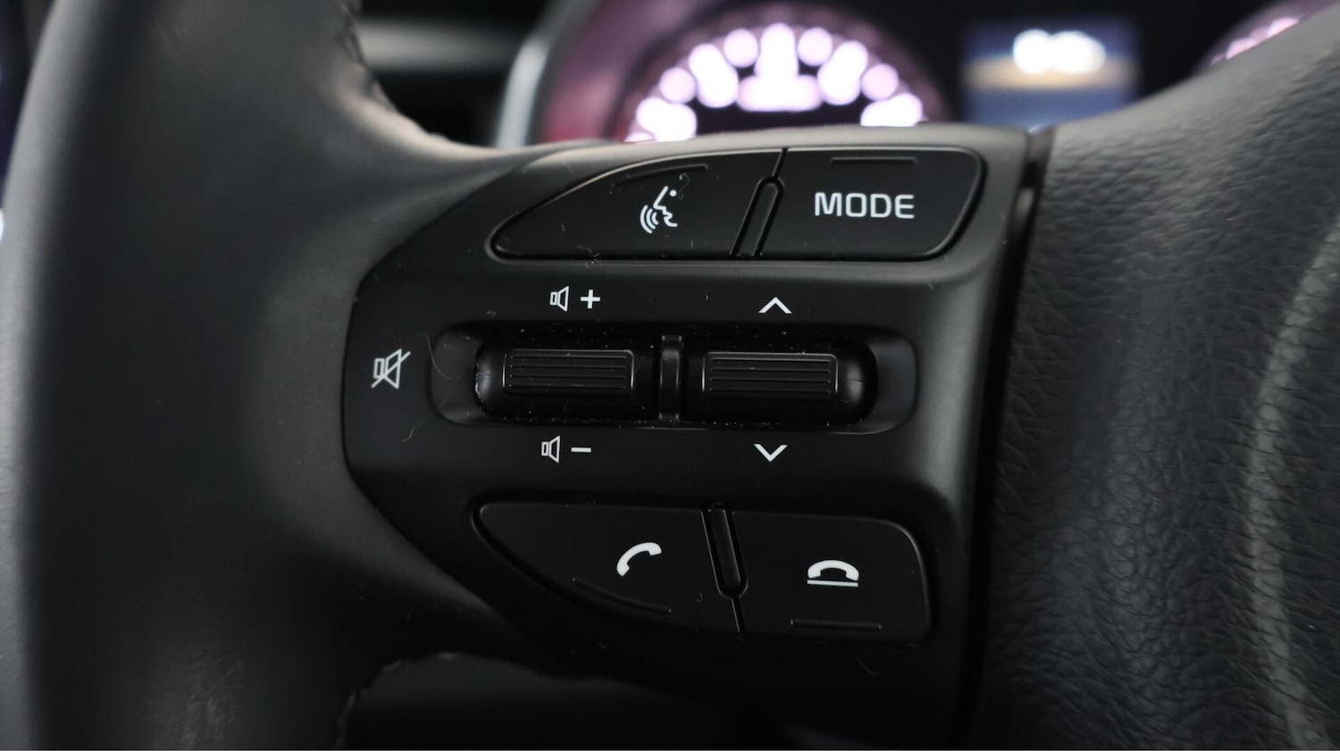 Used Kia Stonic 2022 for sale - 76659101: Photo 21