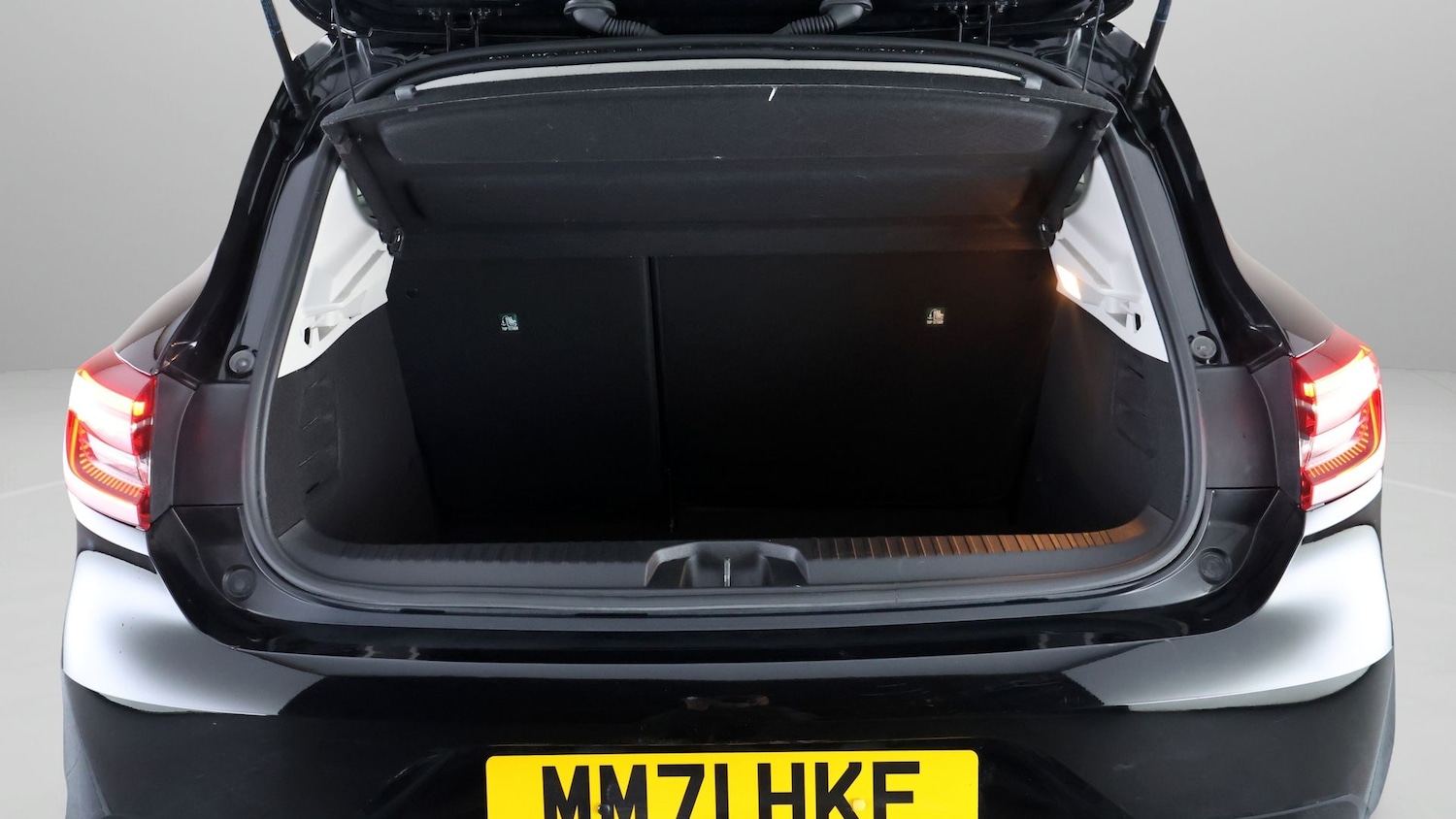 Used Renault Clio 2021 for sale - 77994478: Photo 17