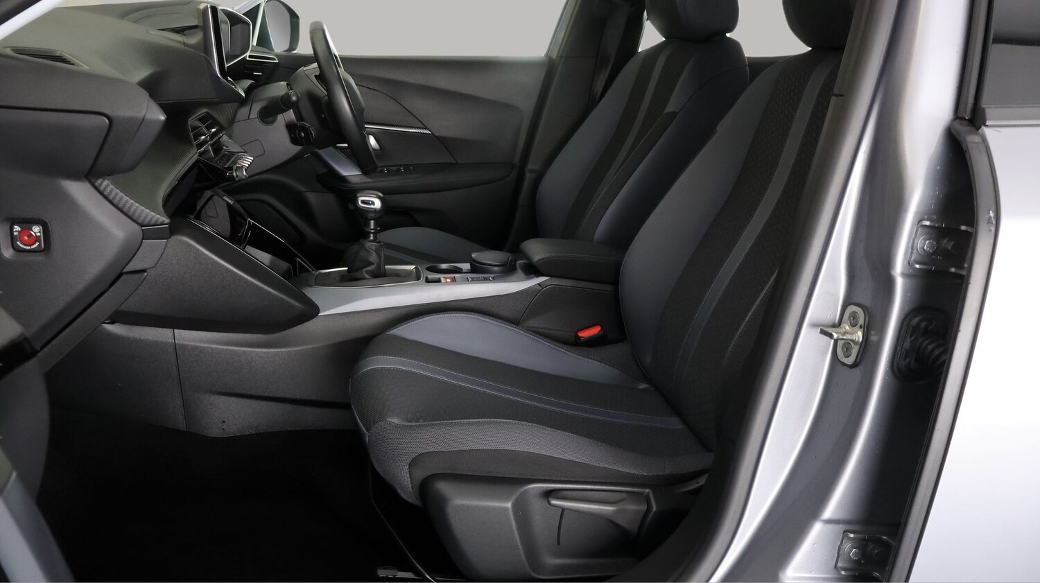 Used Peugeot 2008 for sale - 77357023: Photo 14