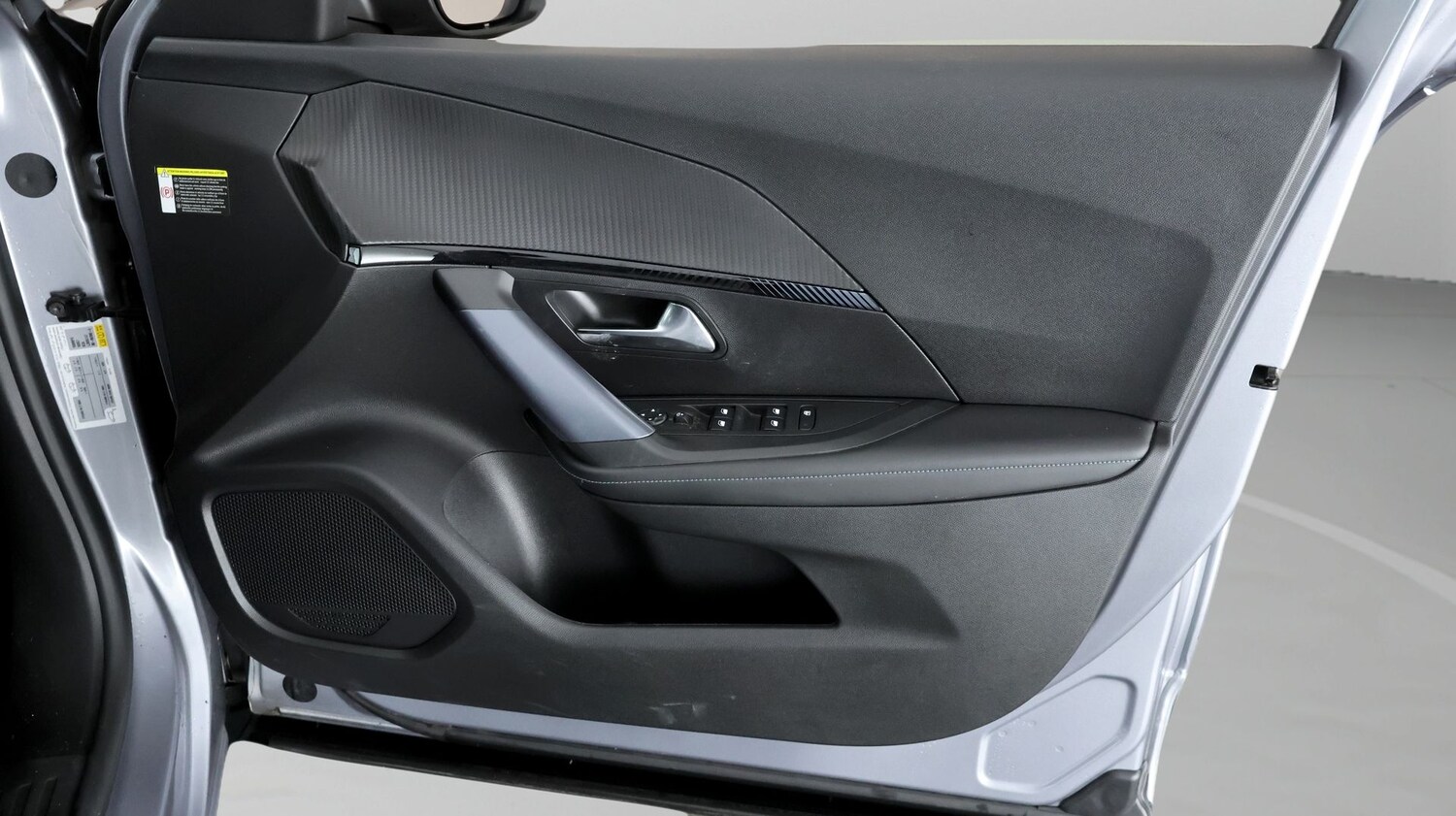 Used Peugeot 2008 for sale - 77357023: Photo 15