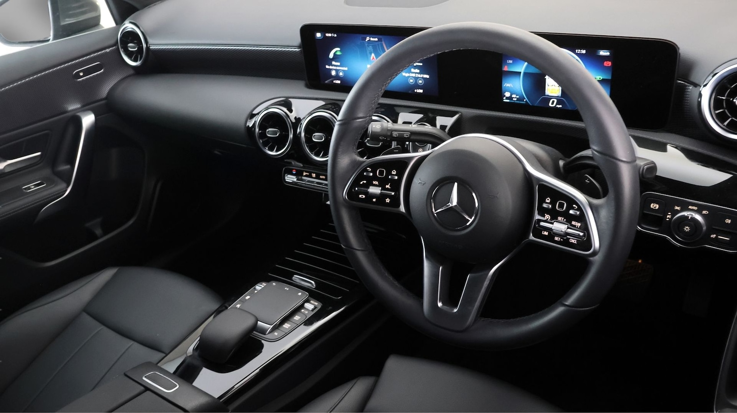 Used Mercedes-Benz A-Class 2022 for sale - 77636613: Photo 9