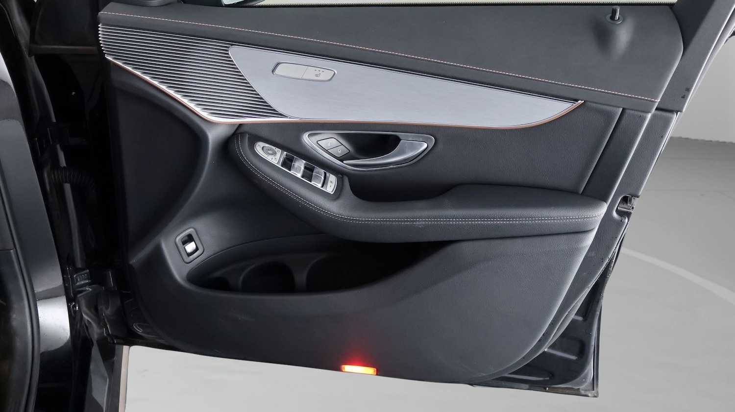 Used Mercedes-Benz EQC 2022 for sale - 77679293: Photo 15