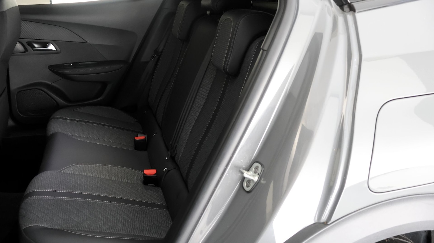 Used Peugeot 2008 for sale - 77395630: Photo 15