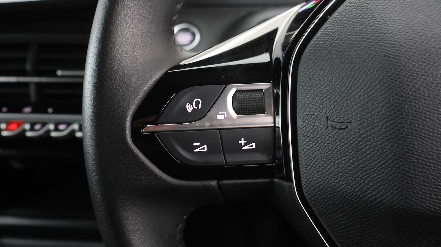 Used Peugeot 2008 for sale - 77395630: Photo 22