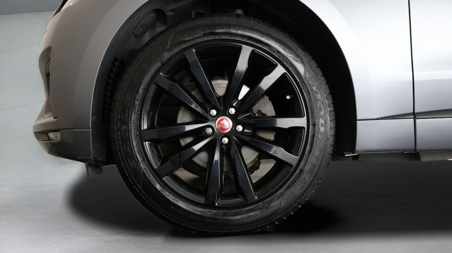 Used Jaguar F-Pace 2019 for sale - 76109301: Photo 17
