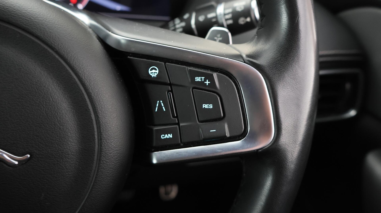 Used Jaguar F-Pace 2019 for sale - 76109301: Photo 25