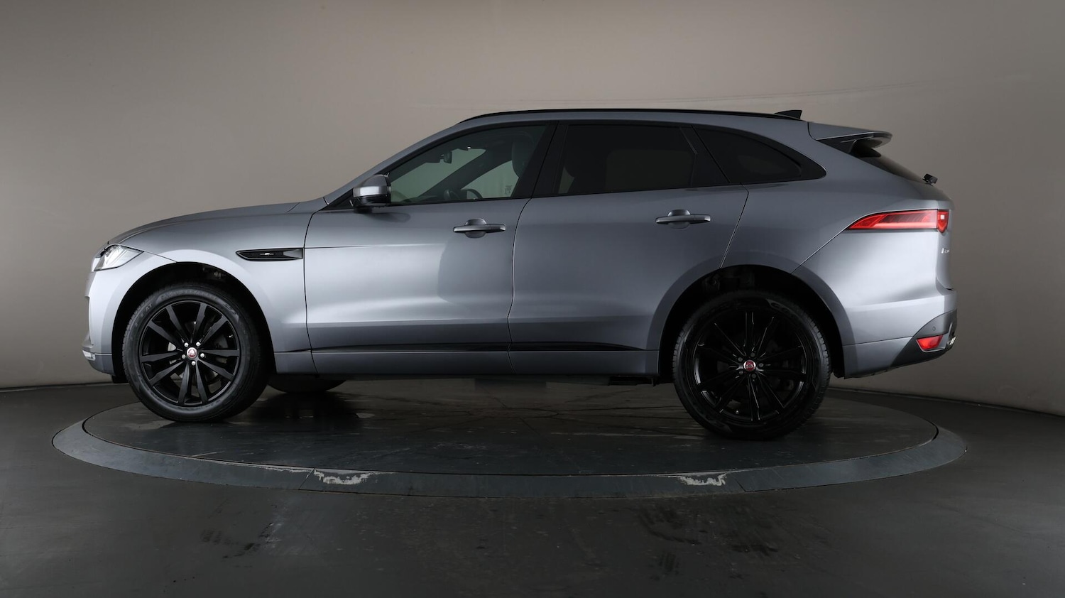 Used Jaguar F-Pace 2019 for sale - 76109301: Photo 37