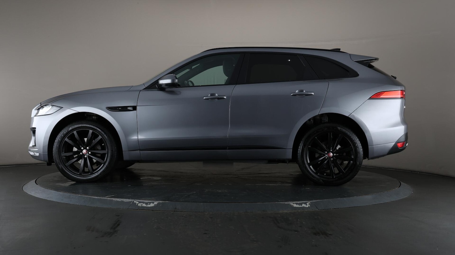 Used Jaguar F-Pace 2019 for sale - 76109301: Photo 38