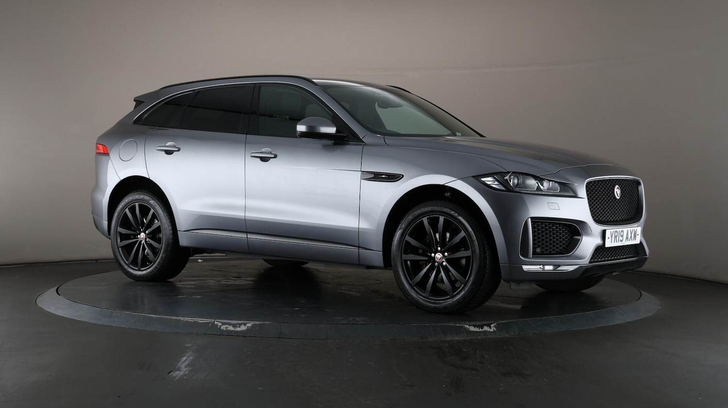 Used Jaguar F-Pace 2019 for sale - 76109301: Photo 56