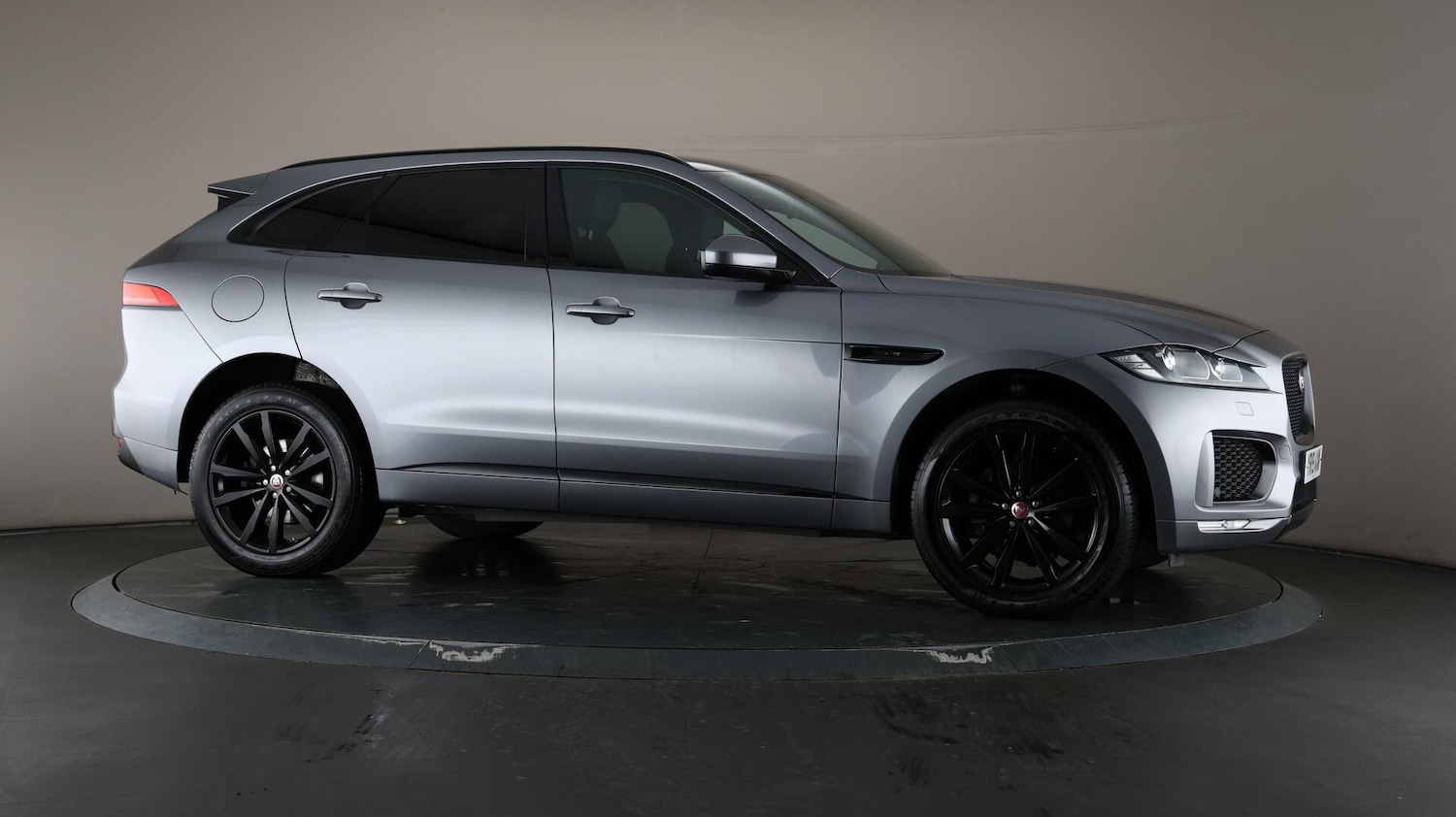 Used Jaguar F-Pace 2019 for sale - 76109301: Photo 59