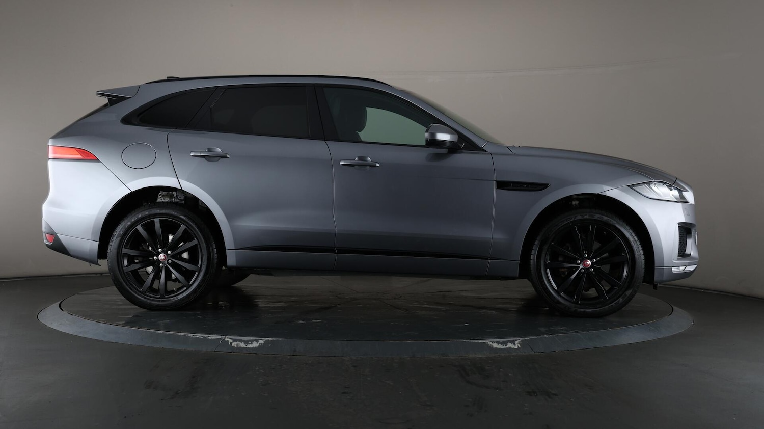 Used Jaguar F-Pace 2019 for sale - 76109301: Photo 61