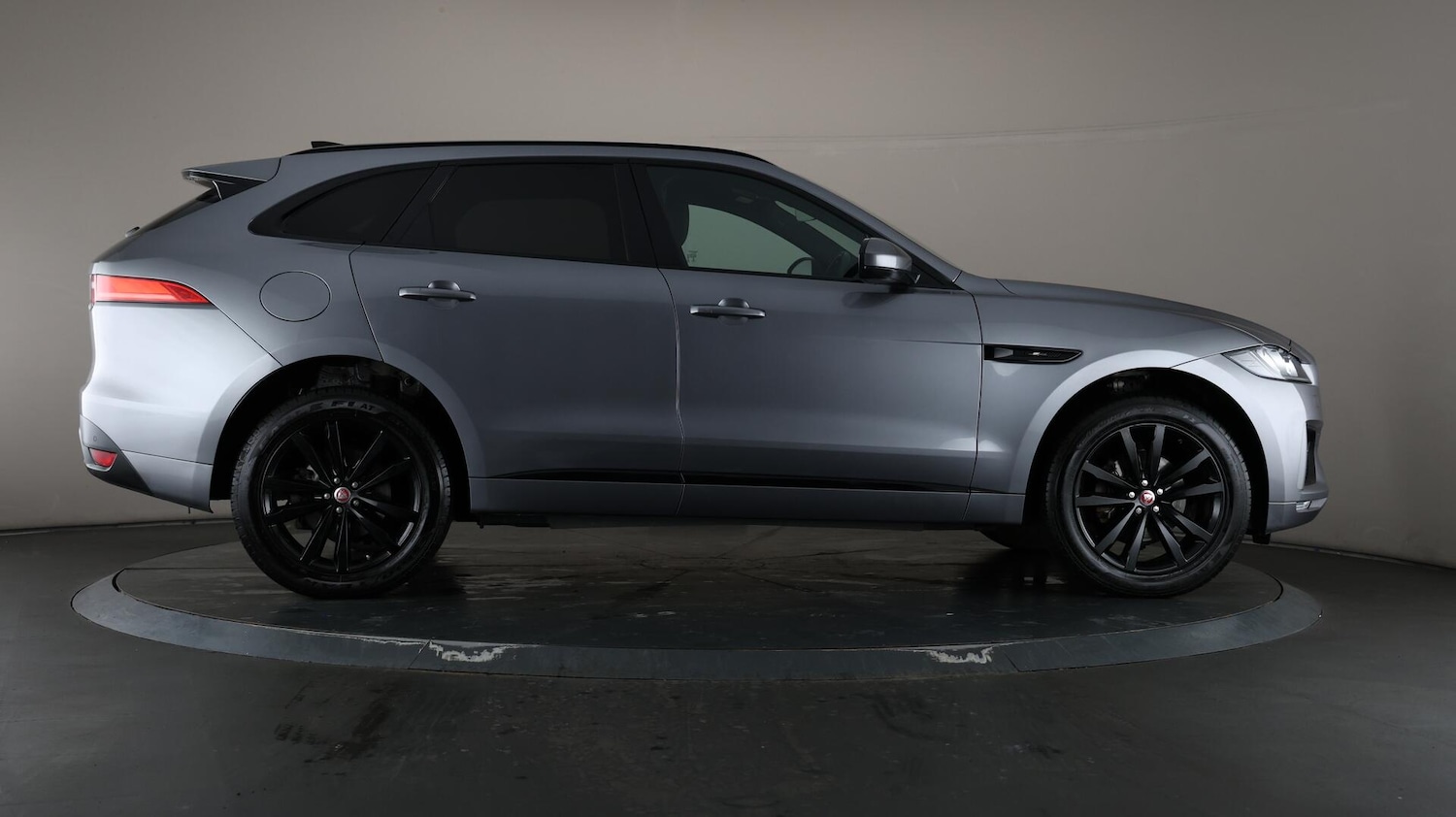 Used Jaguar F-Pace 2019 for sale - 76109301: Photo 62