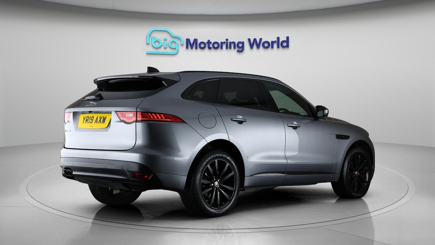 Used Jaguar F-Pace 2019 for sale - 76109301: Photo 7