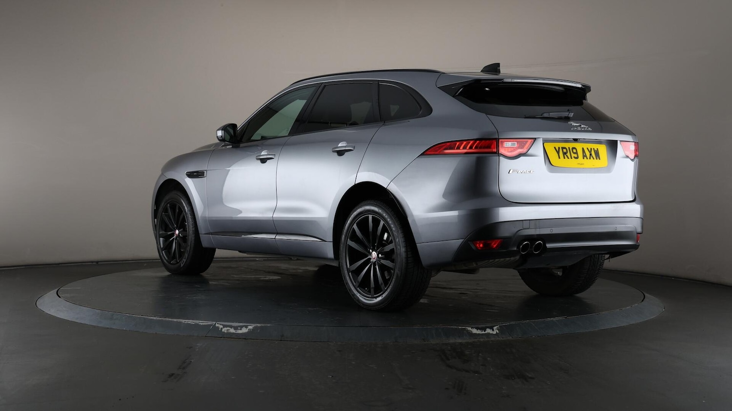 Used Jaguar F-Pace 2019 for sale - 76109301: Photo 74