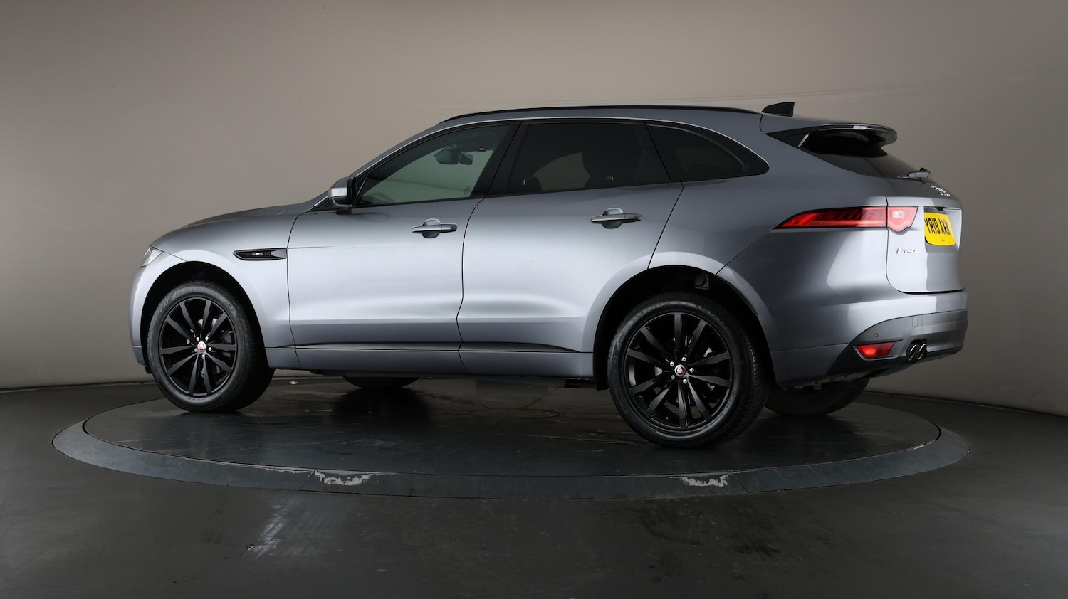 Used Jaguar F-Pace 2019 for sale - 76109301: Photo 77