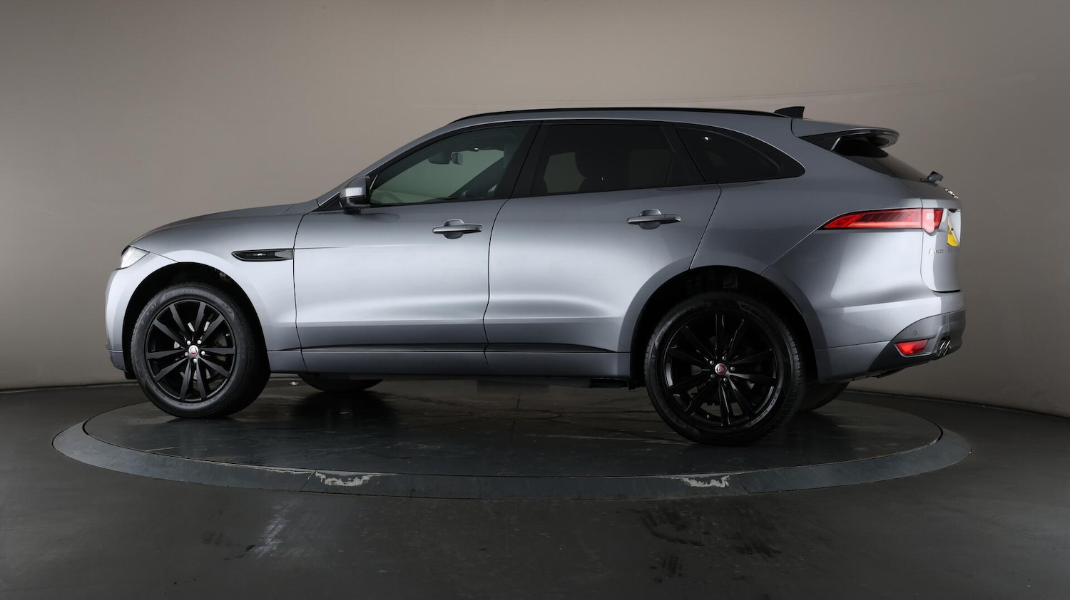 Used Jaguar F-Pace 2019 for sale - 76109301: Photo 78