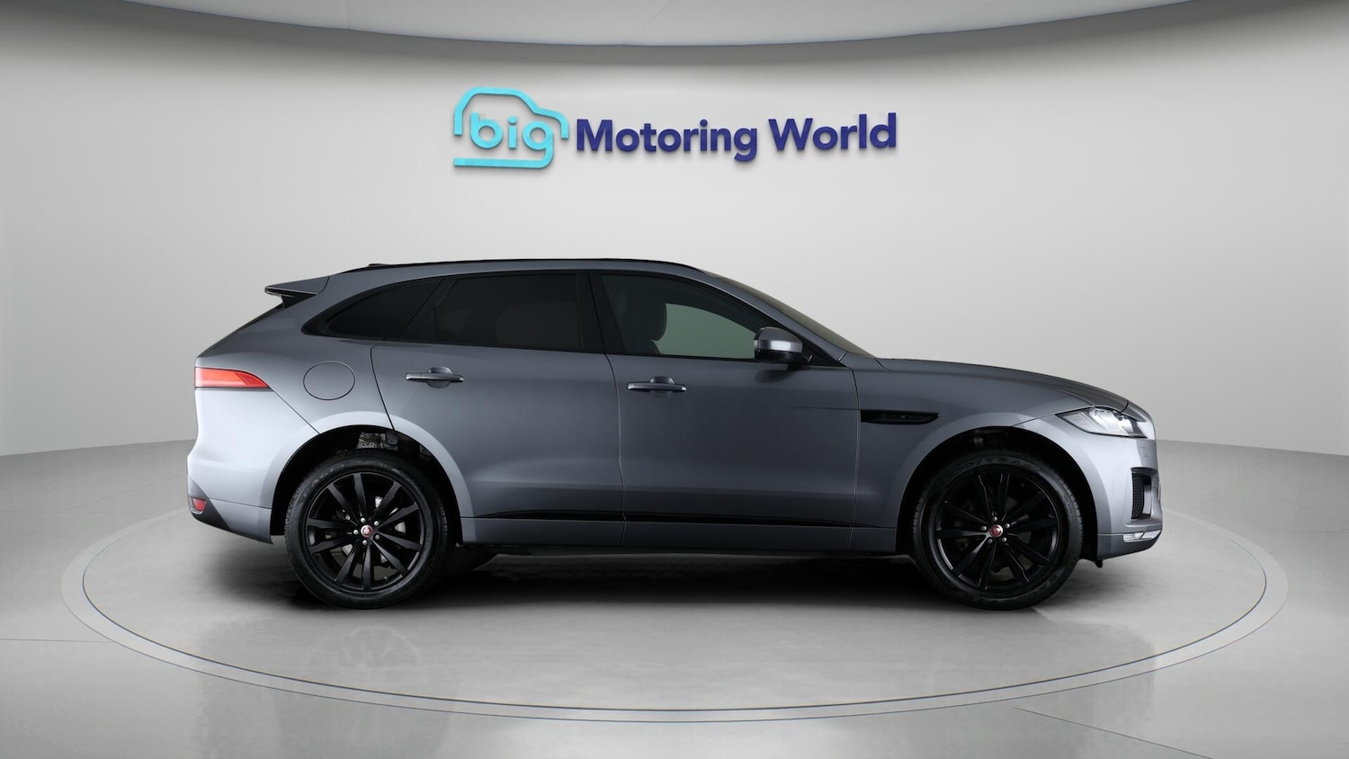 Used Jaguar F-Pace 2019 for sale - 76109301: Photo 8