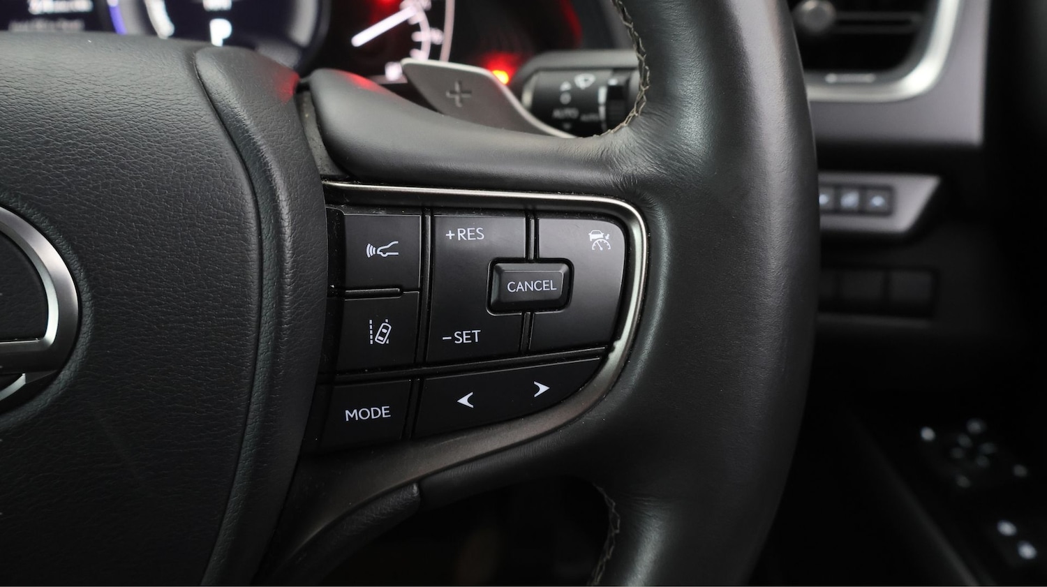 Used Lexus UX 2023 for sale - 77736094: Photo 21