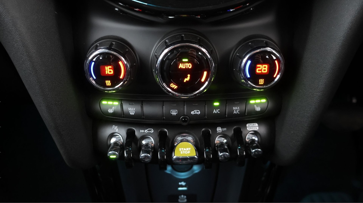 Used MINI Hatch 2023 for sale - 77833354: Photo 12