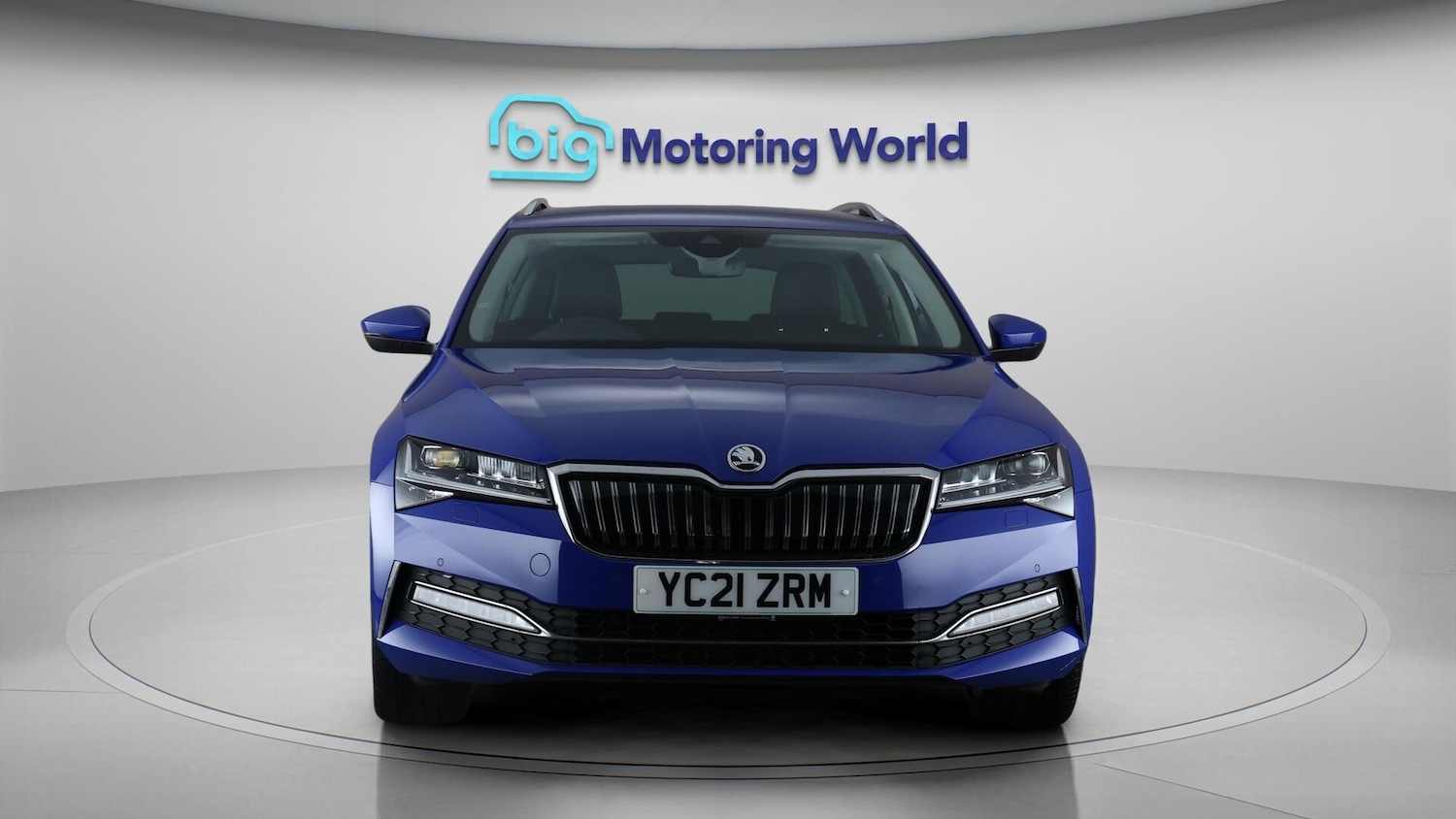 Used Skoda Superb 2021 for sale - 75915399: Photo 2